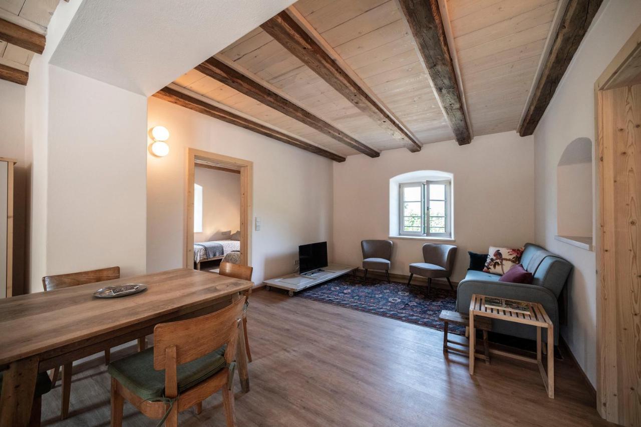 Appartement Weingut Kornell - Schafferhaus Cosmas Und Zeder à Terlano Extérieur photo