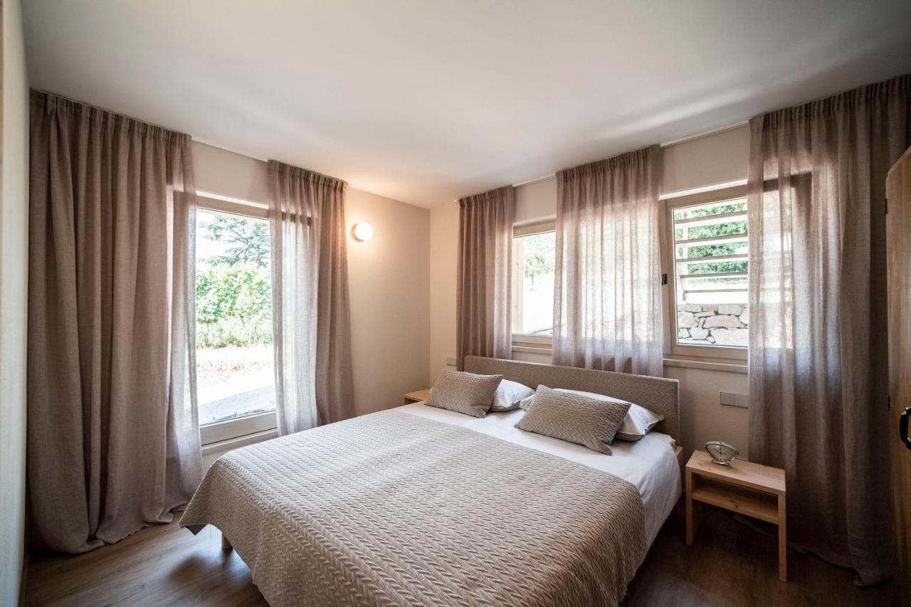 Appartement Weingut Kornell - Schafferhaus Cosmas Und Zeder à Terlano Extérieur photo